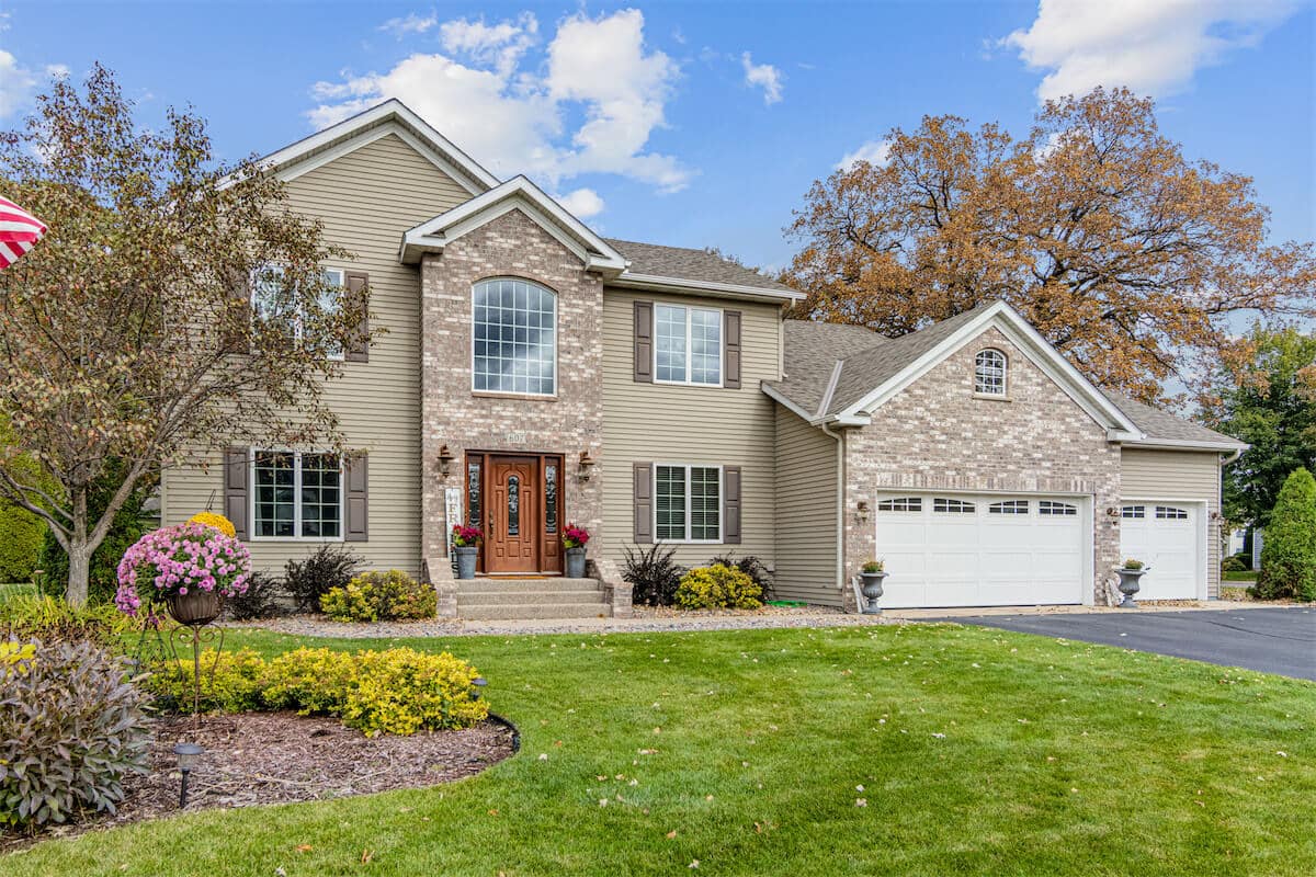 Home Siding Replacement in Woodbury, Minnesota